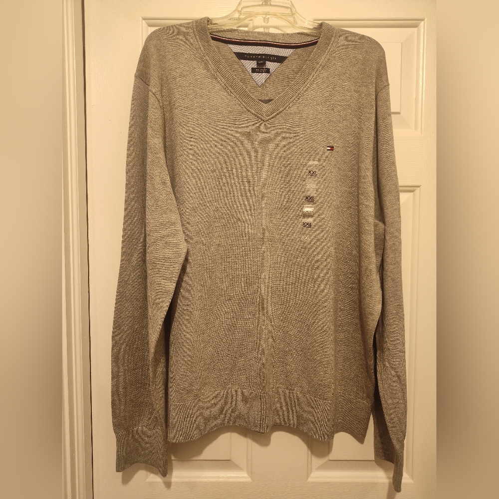 💚 Tommy Hilfiger Gray V-Neck Sweater